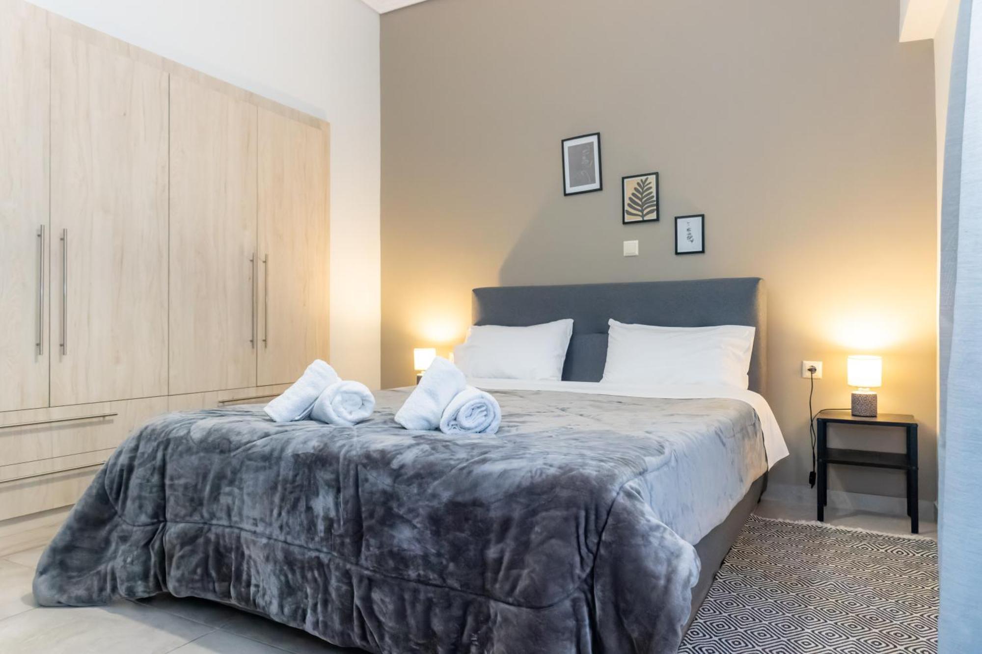 P&K Luxury Apartments 2 Kalamáta Eksteriør bilde
